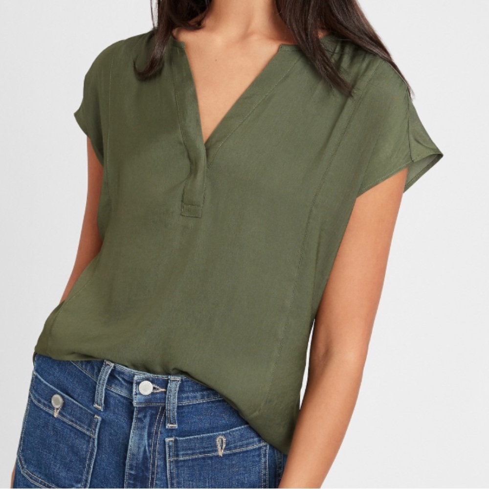 Banana republic green blouse